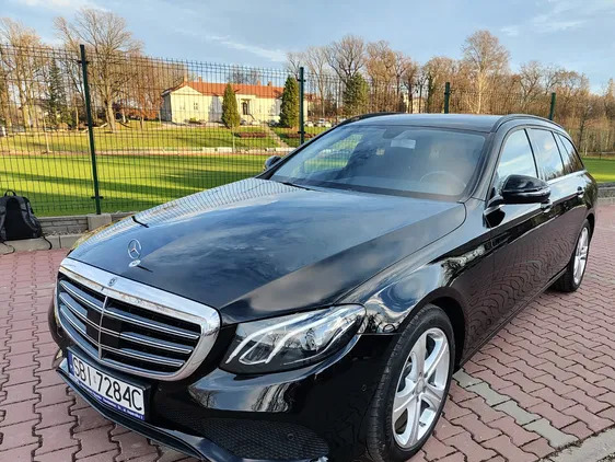 mercedes benz klasa e Mercedes-Benz Klasa E cena 93000 przebieg: 205000, rok produkcji 2017 z Chorzów